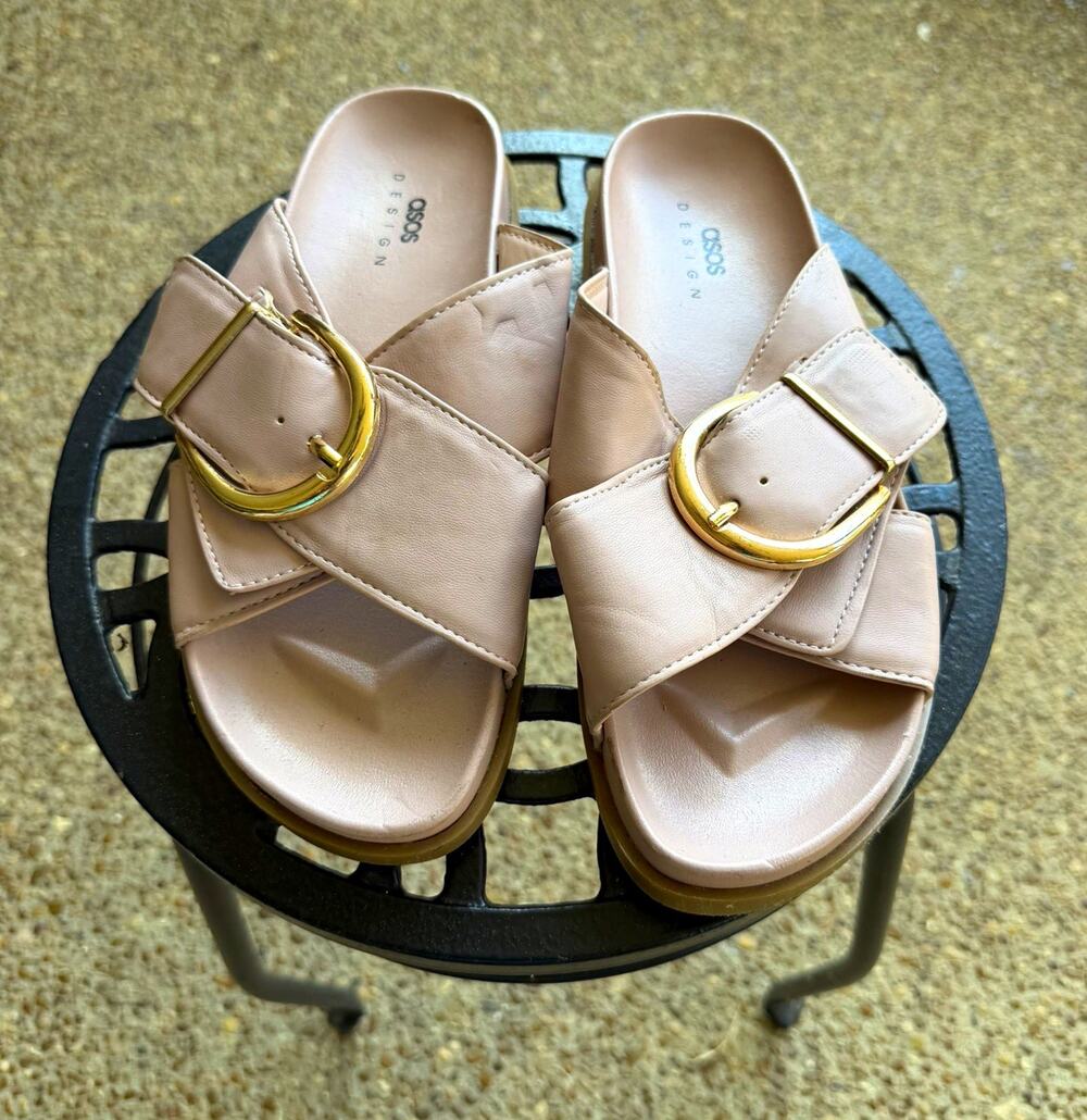 ASOS DESIGN Women's Beige Slide Sandals Gold Buckle Slip On Straps EU 38